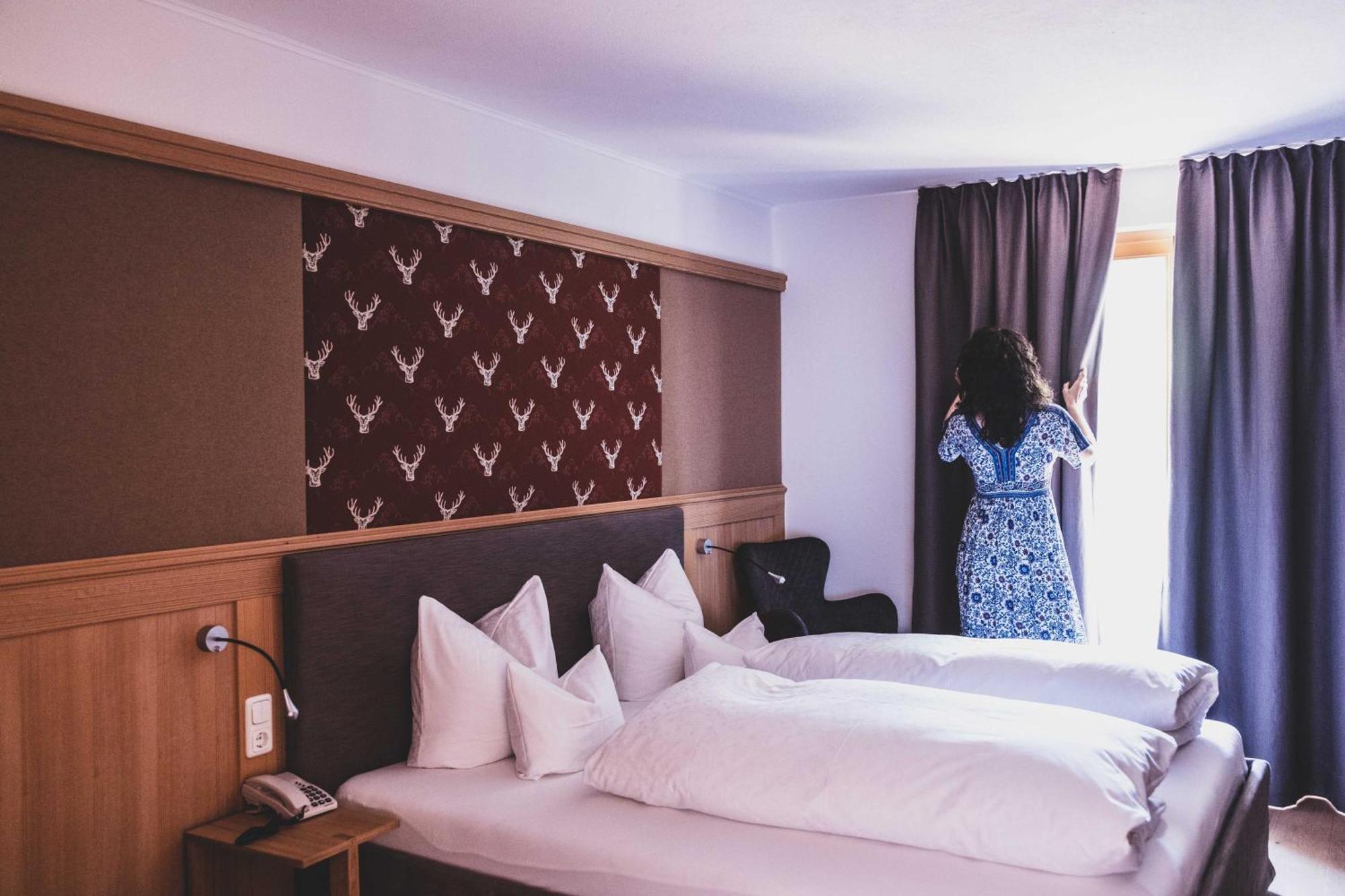 Hotel Gasthof Kreuz Sonntag Ngoại thất bức ảnh